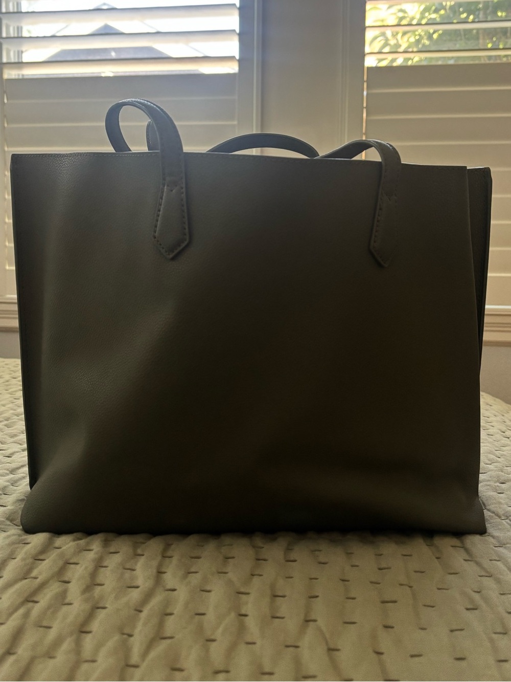 Quince Adeline Leather Women's Olive Green Shopper Tote - Classic Everyday Carry - Picture 9 of 14
